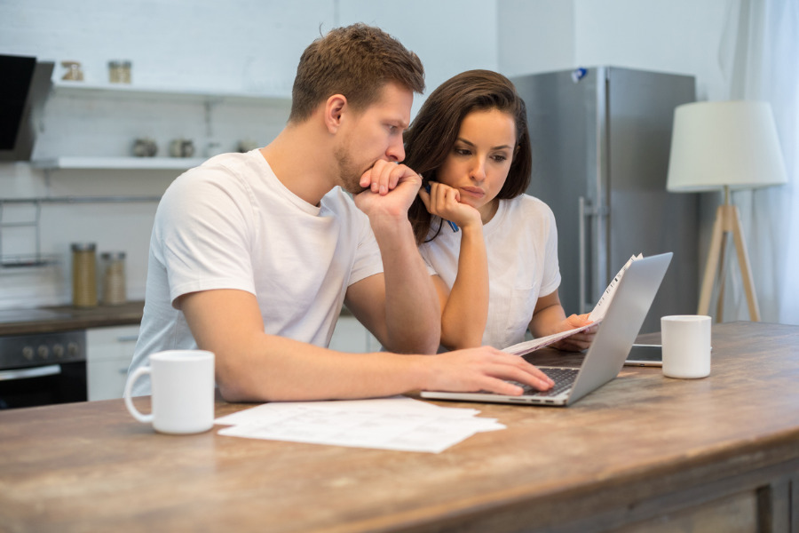 DATING INSURANCE